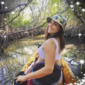 Meet your Posher, Christina